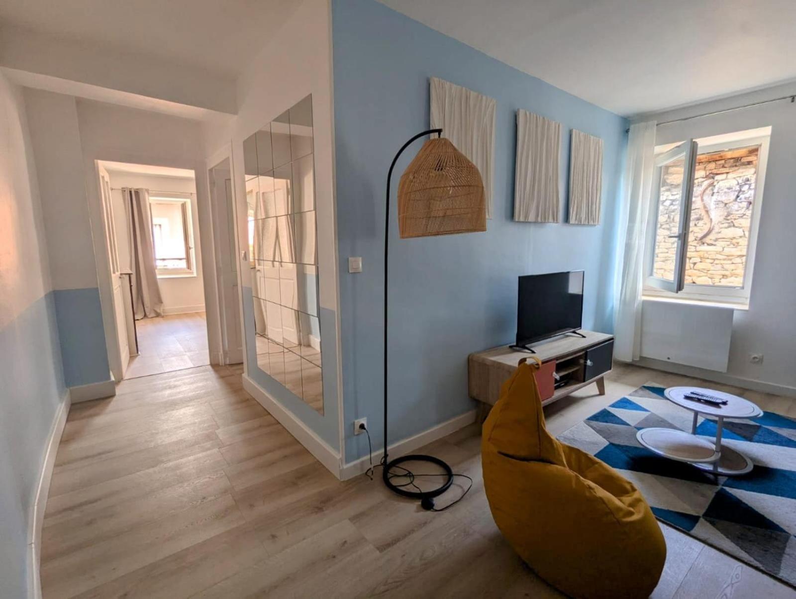 Le Phoenix Bourgoin-Jallieu Exteriör bild